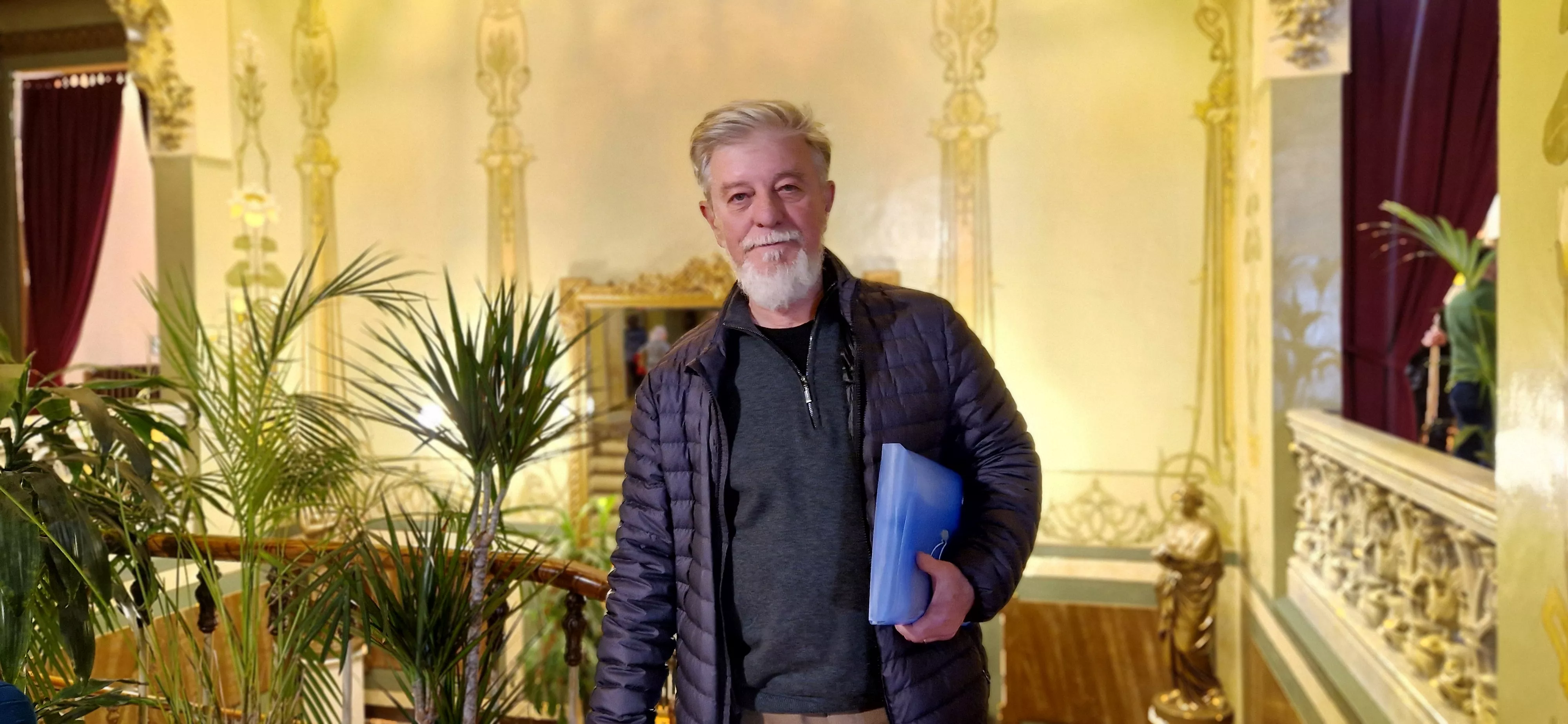 Pedro Santisteve en el Casino de Huesca. Foto Myriam Martínez