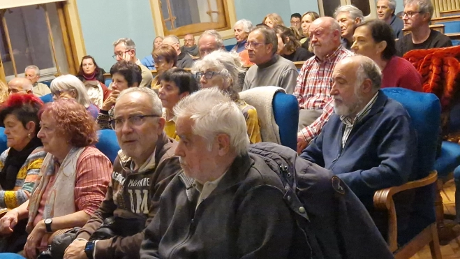 Conferencia de Pedro Santisteve en Huesca. Foto Myriam Martínez