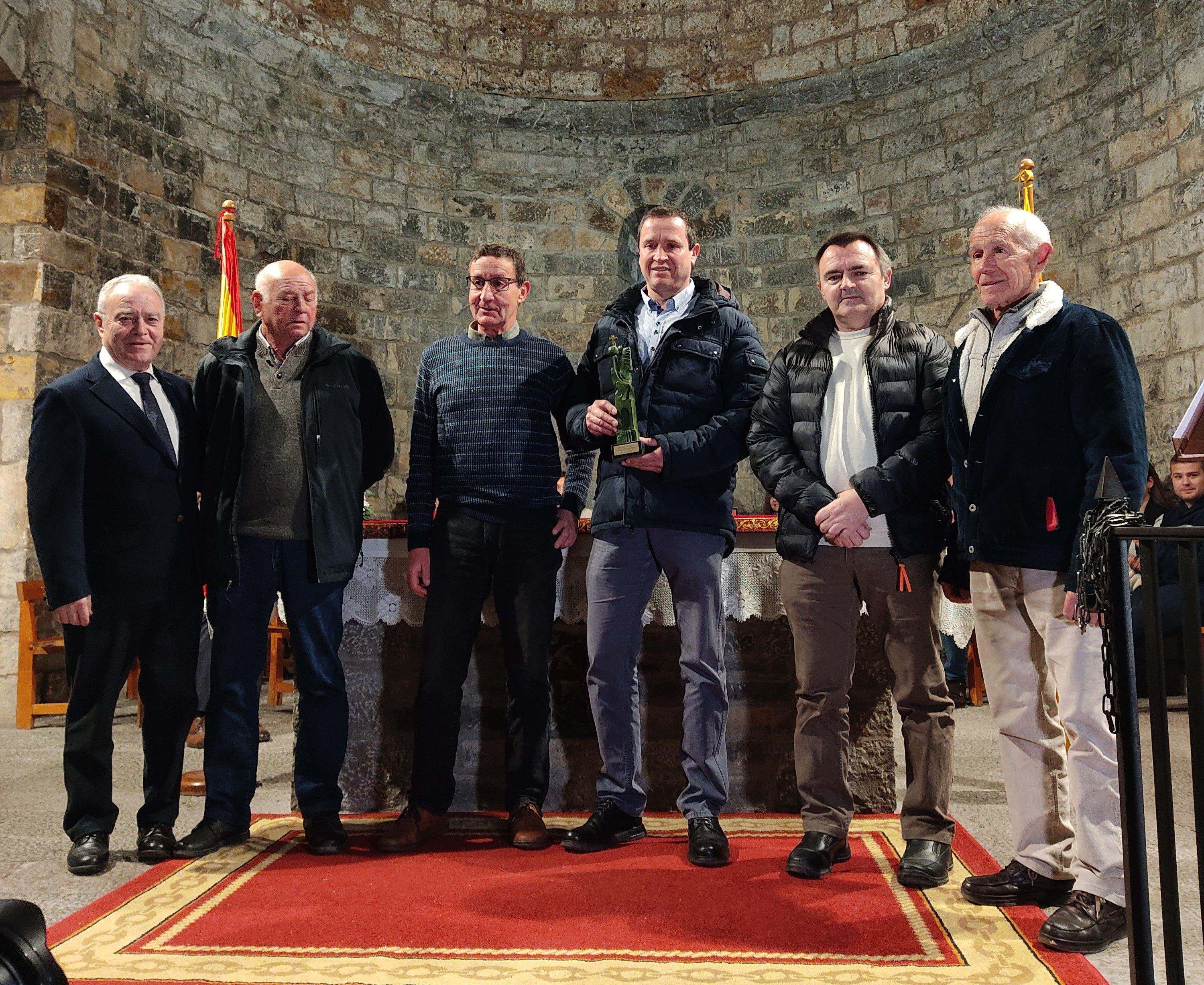 Entrega del premio a los Nabateros de Sobrarbe