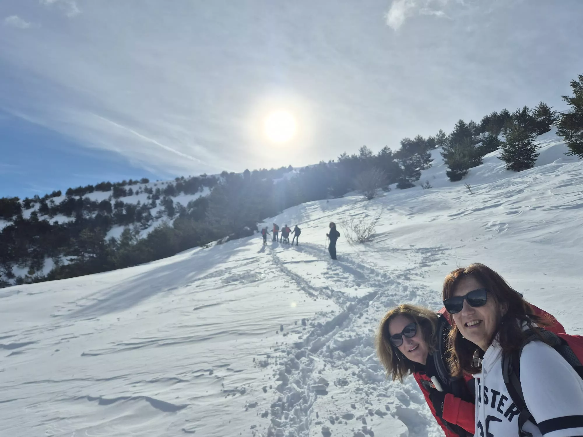 Jornada de raquetas del Grupo de Alto Nivel del Club de Montaña Javieres. Foto Juanlu Herrero