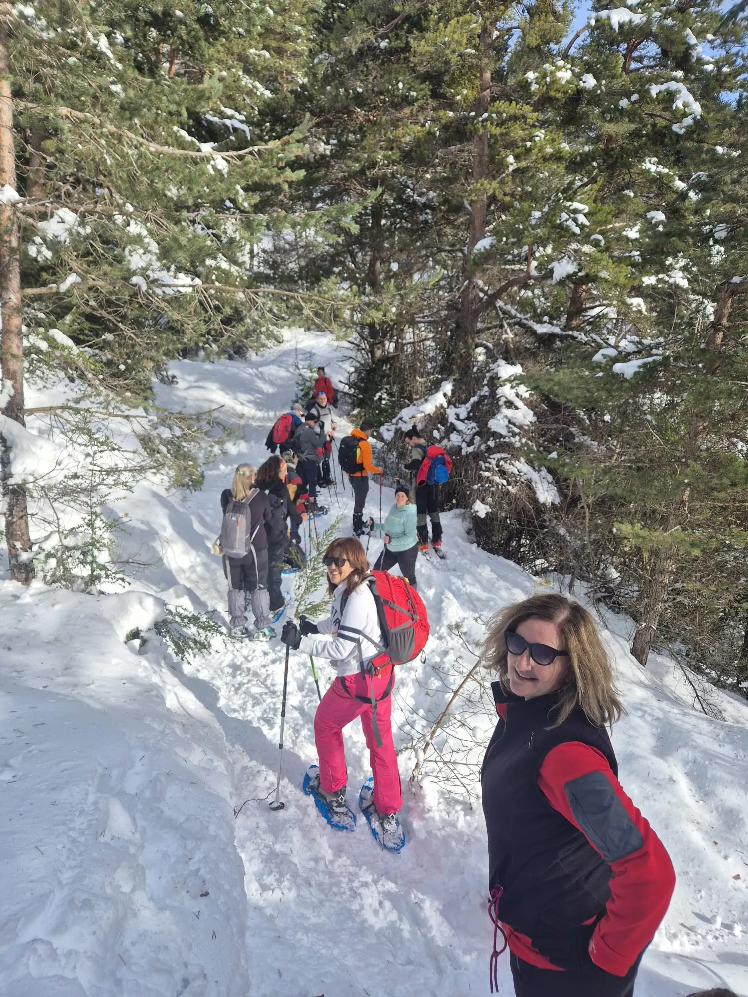 Jornada de raquetas del Grupo de Alto Nivel del Club de Montaña Javieres. Foto Juanlu Herrero