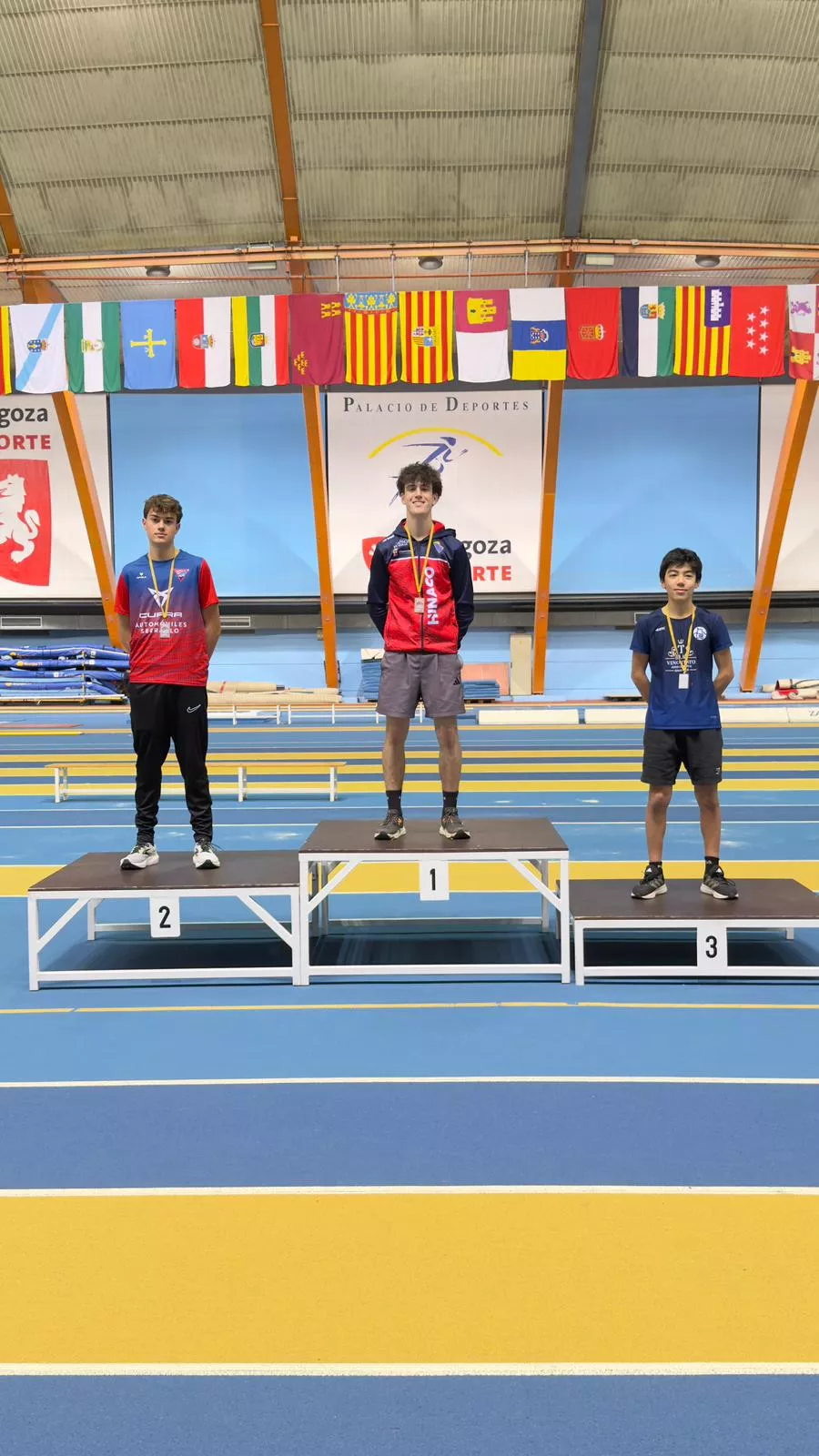 Martín Arnal  y Martín Ramón en pértiga.