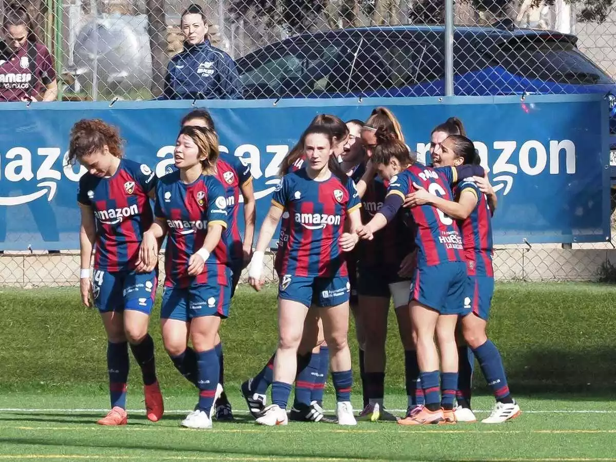 El derbi femenino es azulgrana: el Huesca supera al Zaragoza CFF (2-1)