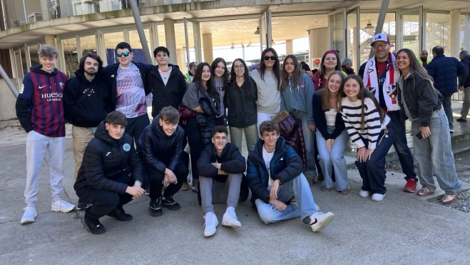 Los alumnos estadounidenses pudieron disfrutar del partido de la SD Huesca el sábado 21 de febrero. Los alumnos estadounidenses pudieron disfrutar del partido de la SD Huesca el sábado 21 de febrero.