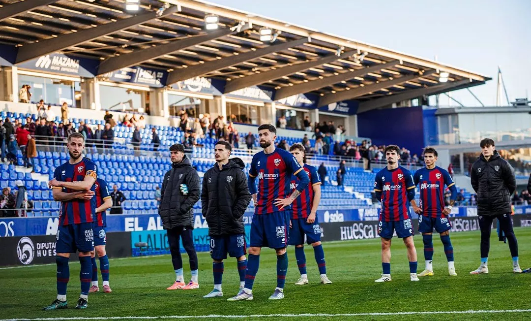 Los jugadores del Huesca, autocríticos con la situación: "Sin intensidad constante, dificultad para ganar". Foto: SD Huesca