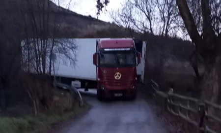 Estrechas carreteras por las que circula El Cajicar