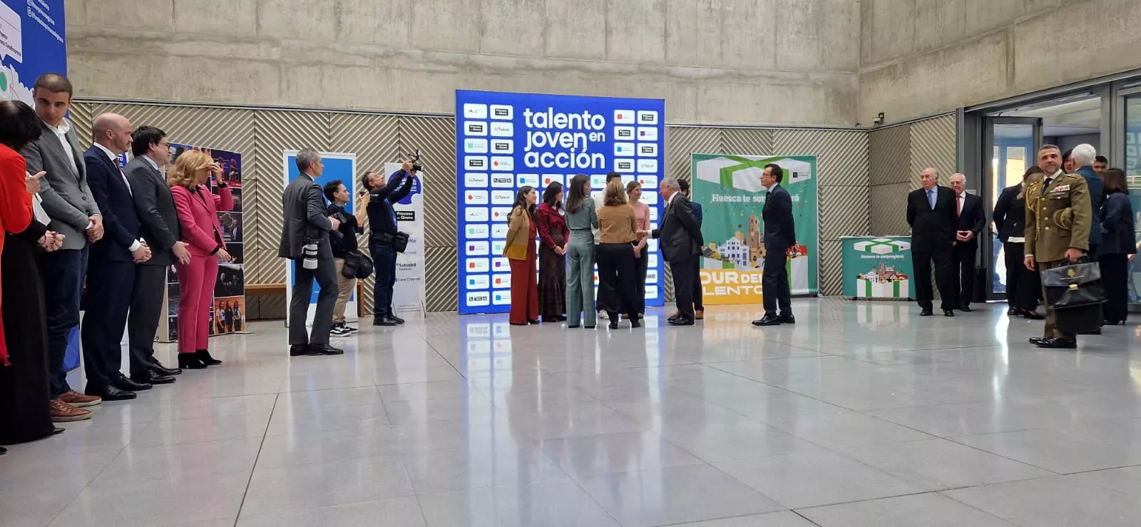 Visita de la reina Letizia a Huesca. Foto Myriam Martínez