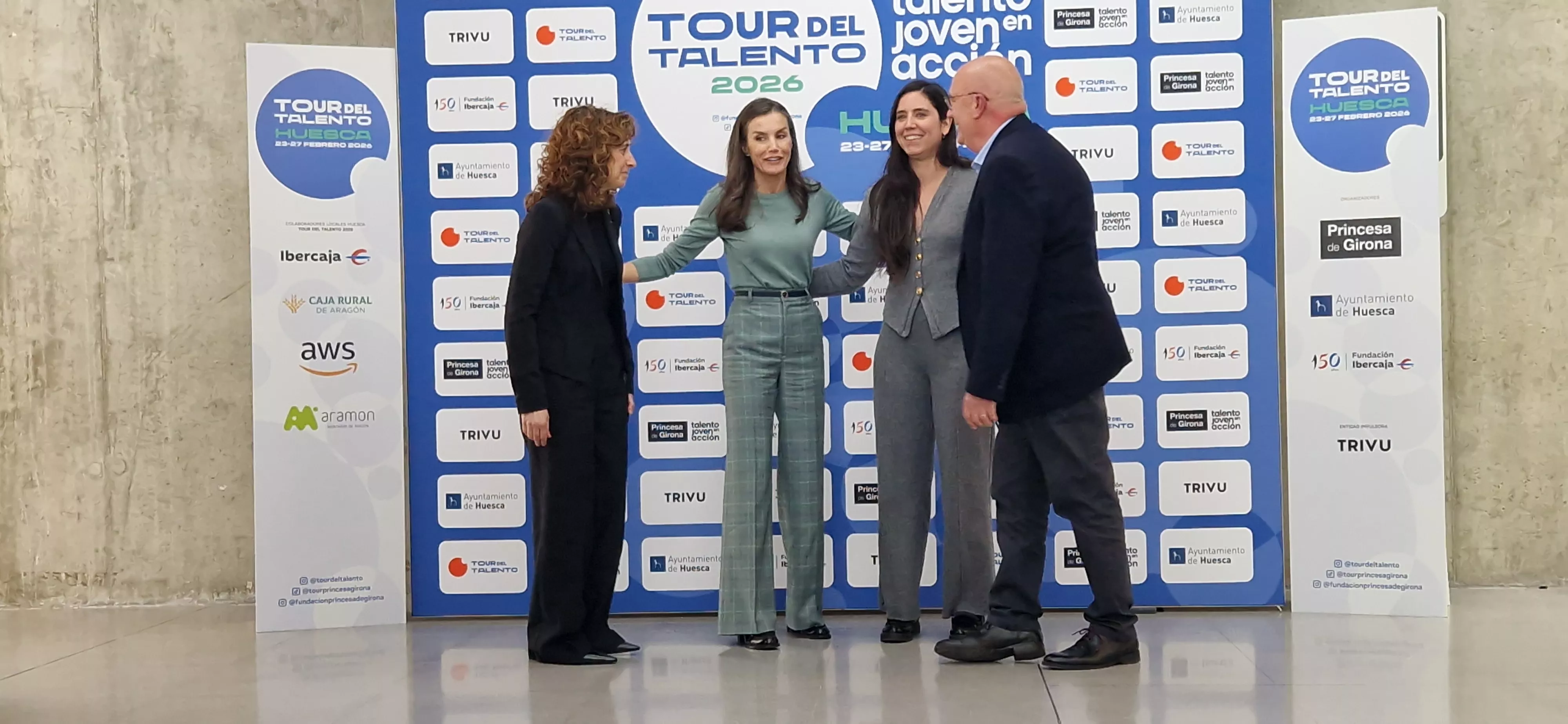 Patricia Aymá, con la Reina Letizia al término del acto. Foto Myriam Martínez