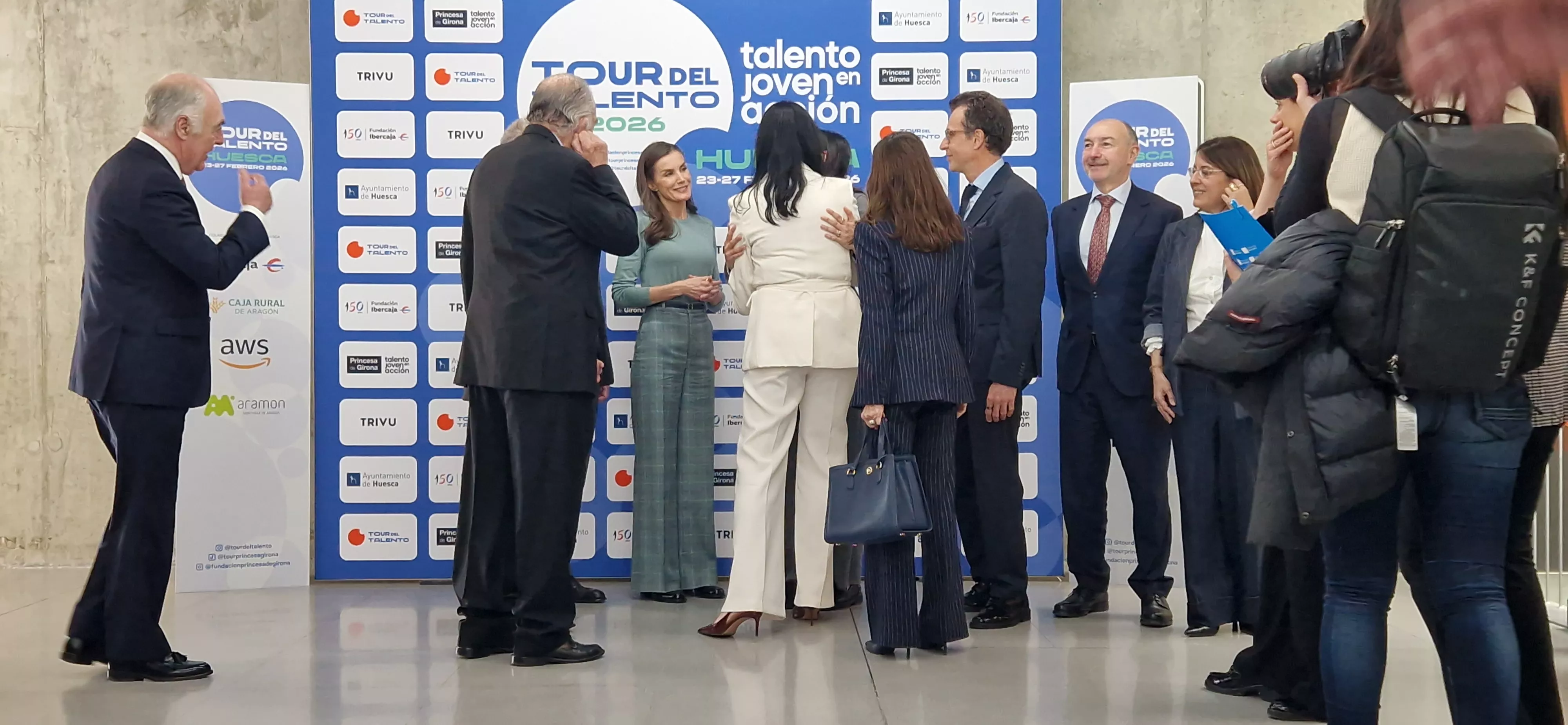 Patricia Aymá, con la Reina Letizia al término del acto. Foto Myriam Martínez