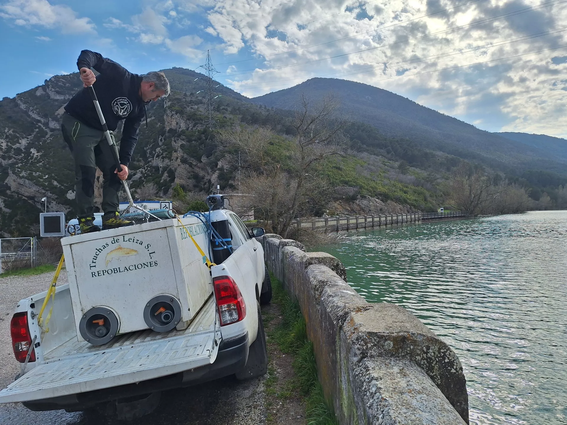 Arguis se prepara para una gran temporada de pesca.