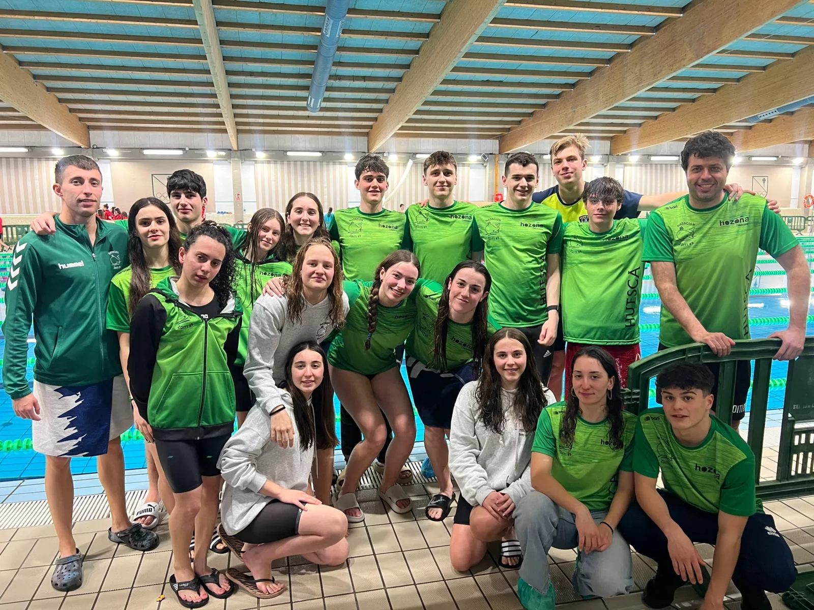 C.N. Zoiti 89-Jaca logra 14 medallas en el regional absoluto, junior e infantil