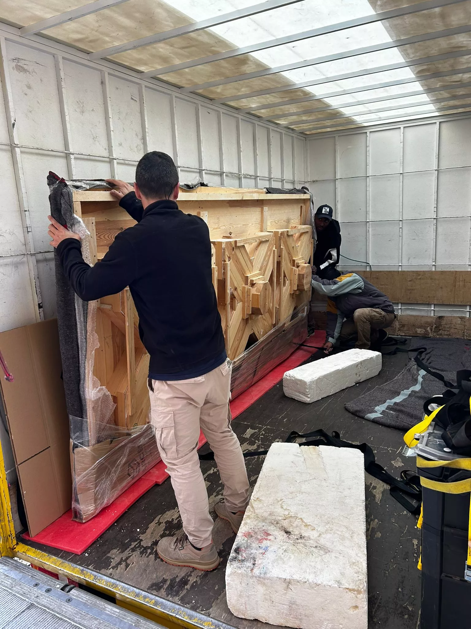 Mundanzas Garcés ha trasladado el cuarto alfarje reconstruido de Sijena a la Diputación de Huesca.