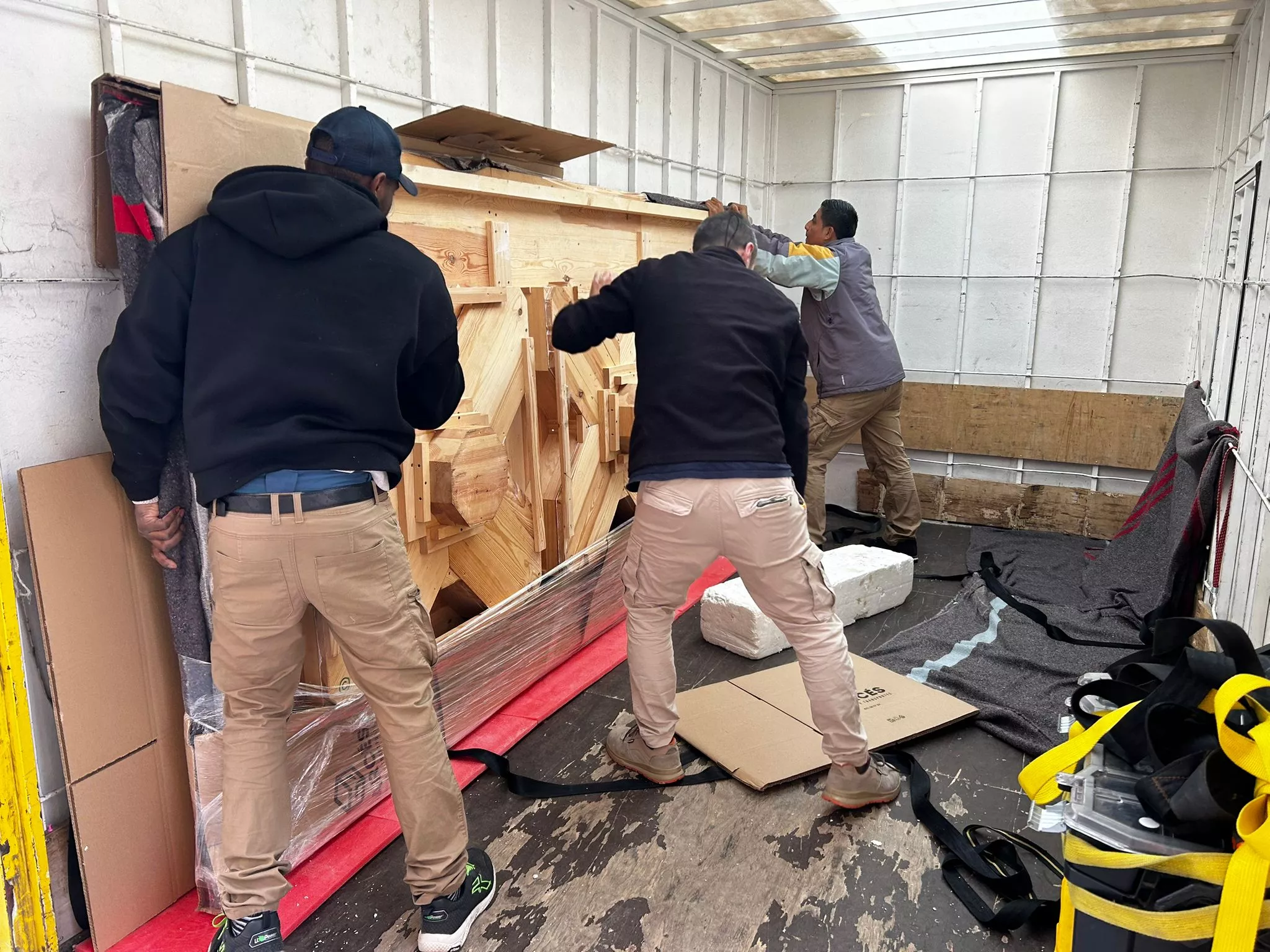 Mundanzas Garcés ha trasladado el cuarto alfarje reconstruido de Sijena a la Diputación de Huesca.