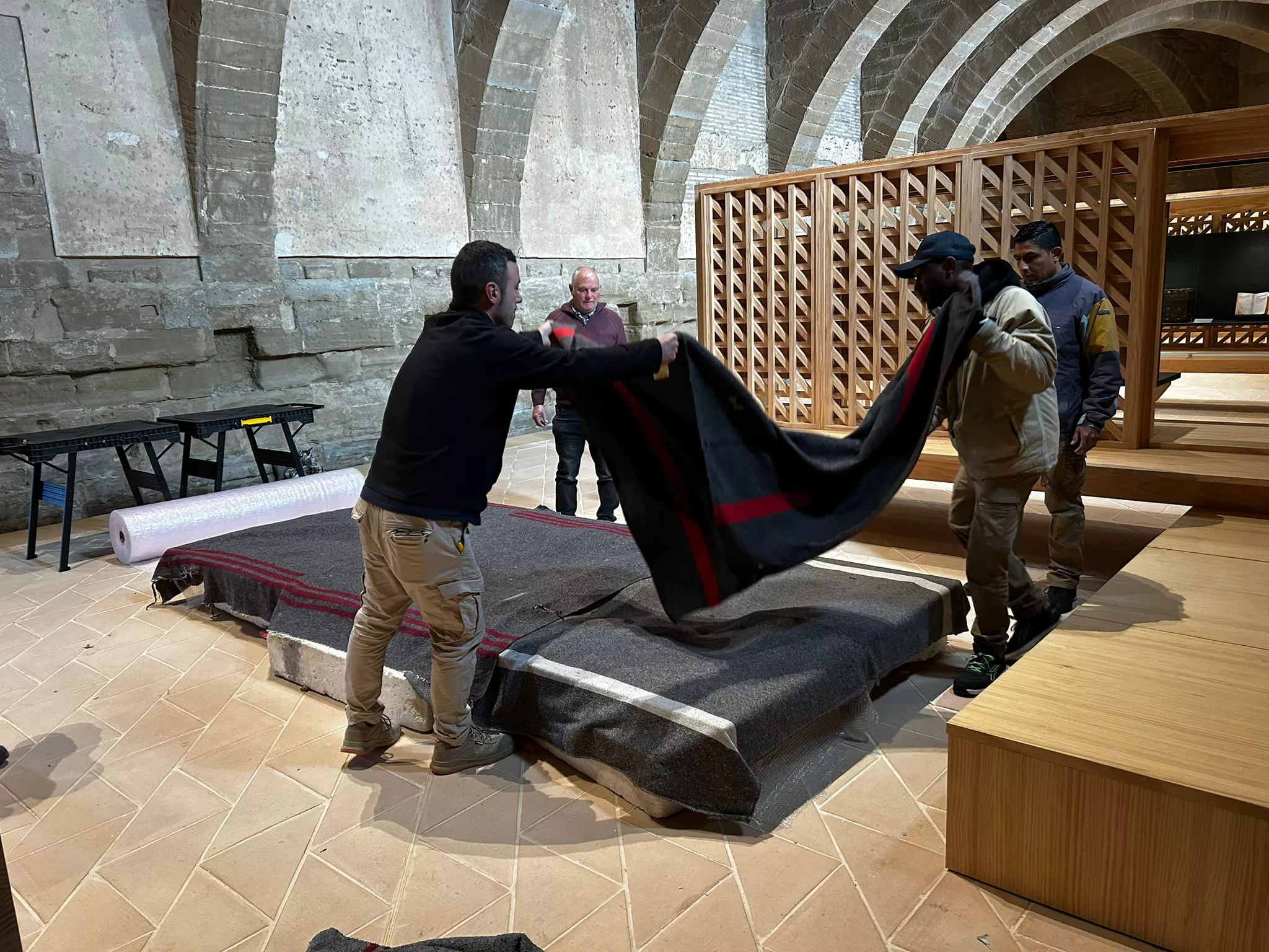 Mundanzas Garcés ha trasladado el cuarto alfarje reconstruido de Sijena a la Diputación de Huesca.