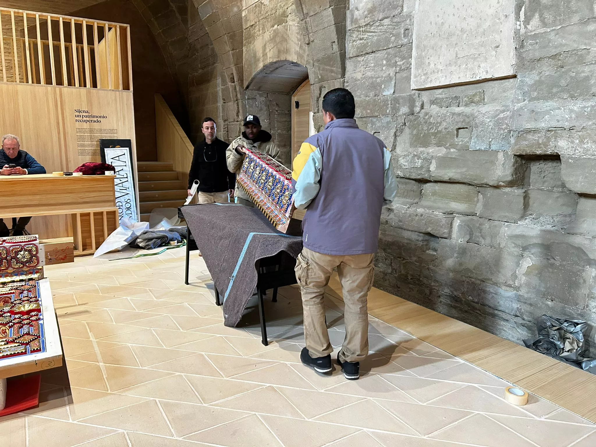 Mundanzas Garcés ha trasladado el cuarto alfarje reconstruido de Sijena a la Diputación de Huesca.