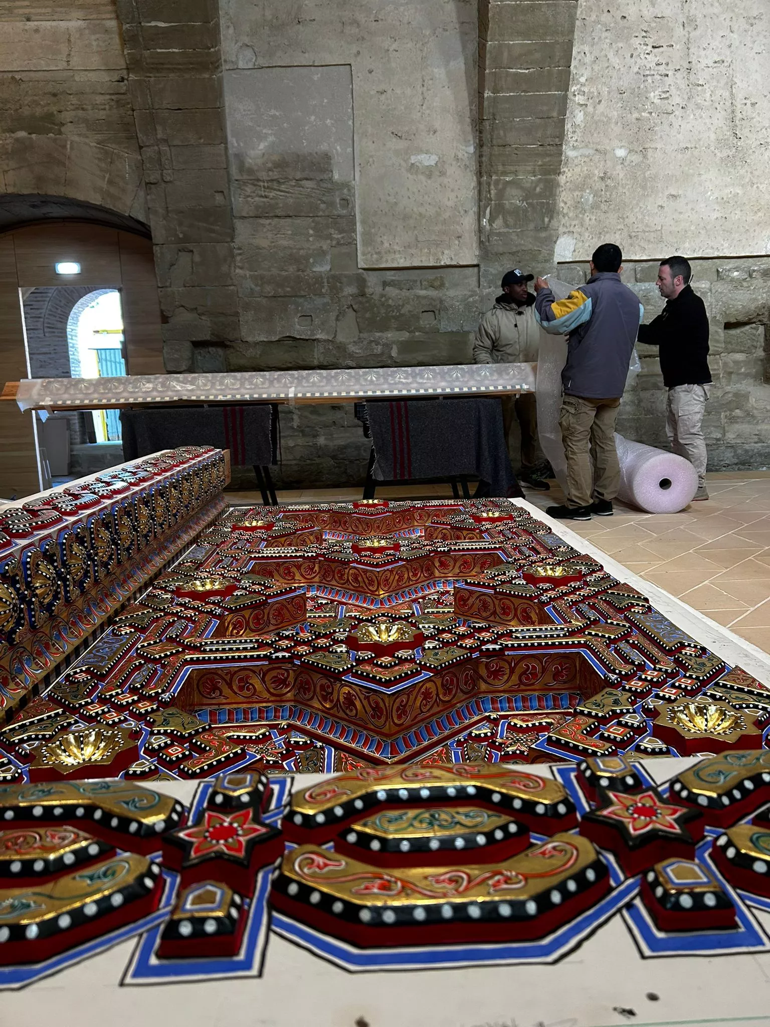 Mundanzas Garcés ha trasladado el cuarto alfarje reconstruido de Sijena a la Diputación de Huesca.