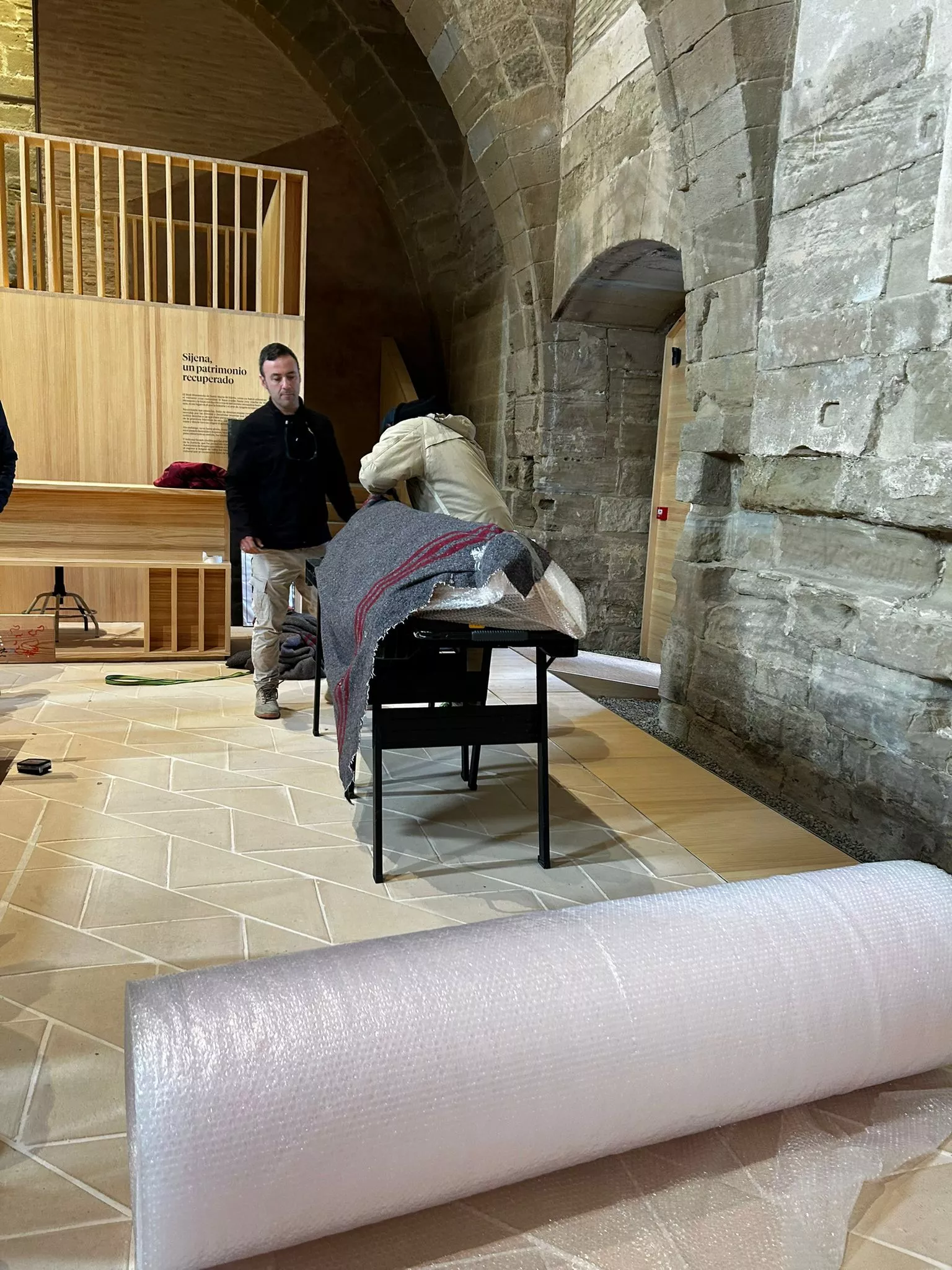 Mundanzas Garcés ha trasladado el cuarto alfarje reconstruido de Sijena a la Diputación de Huesca.