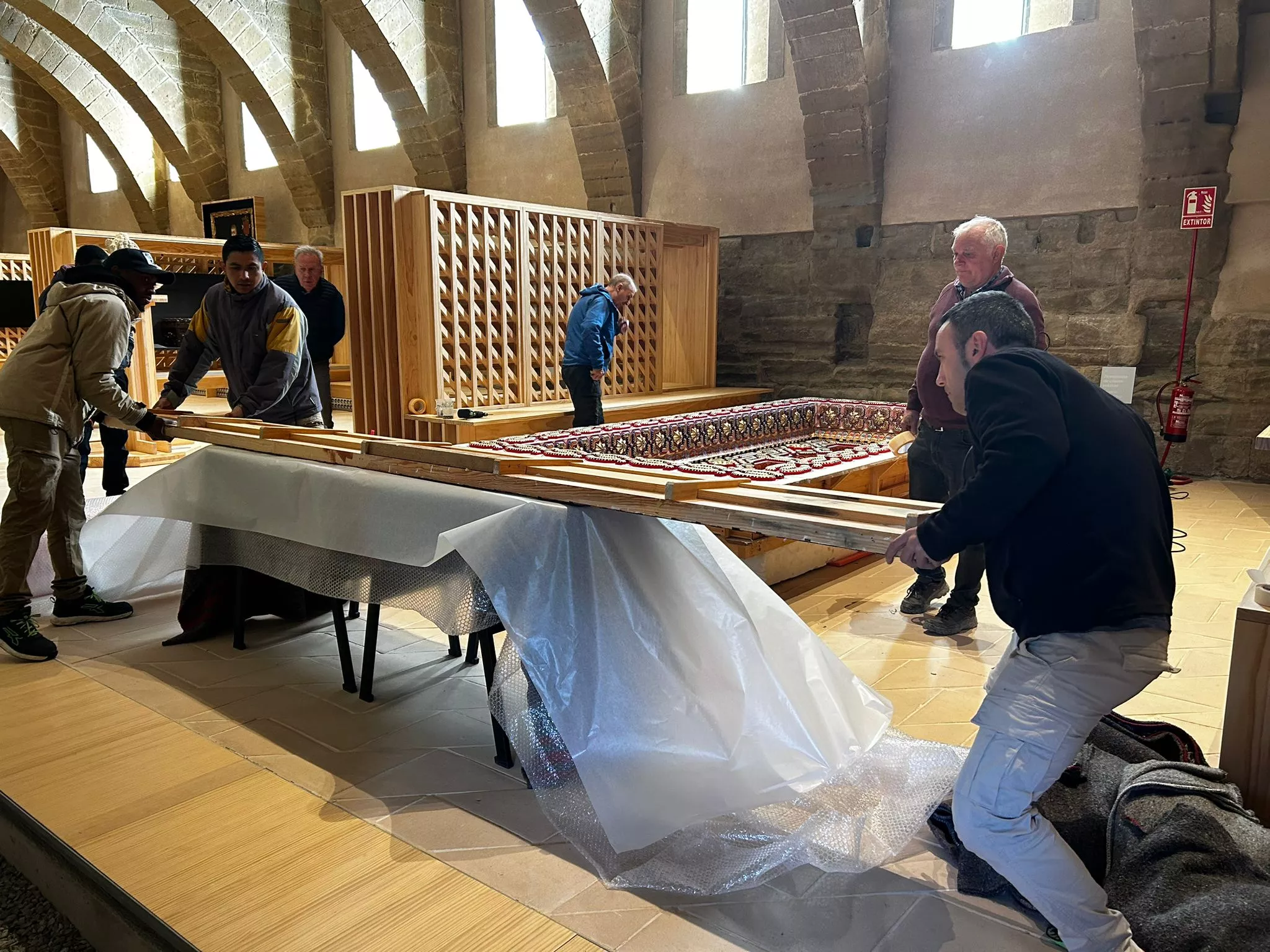 Mundanzas Garcés ha trasladado el cuarto alfarje reconstruido de Sijena a la Diputación de Huesca.