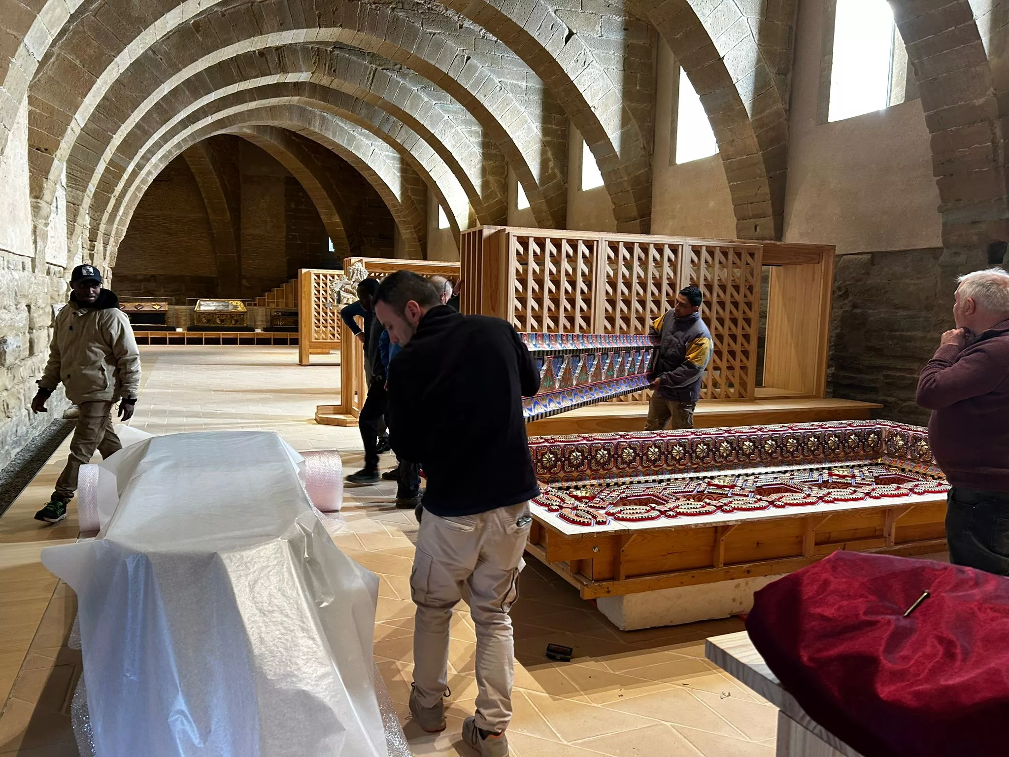 Mundanzas Garcés ha trasladado el cuarto alfarje reconstruido de Sijena a la Diputación de Huesca.