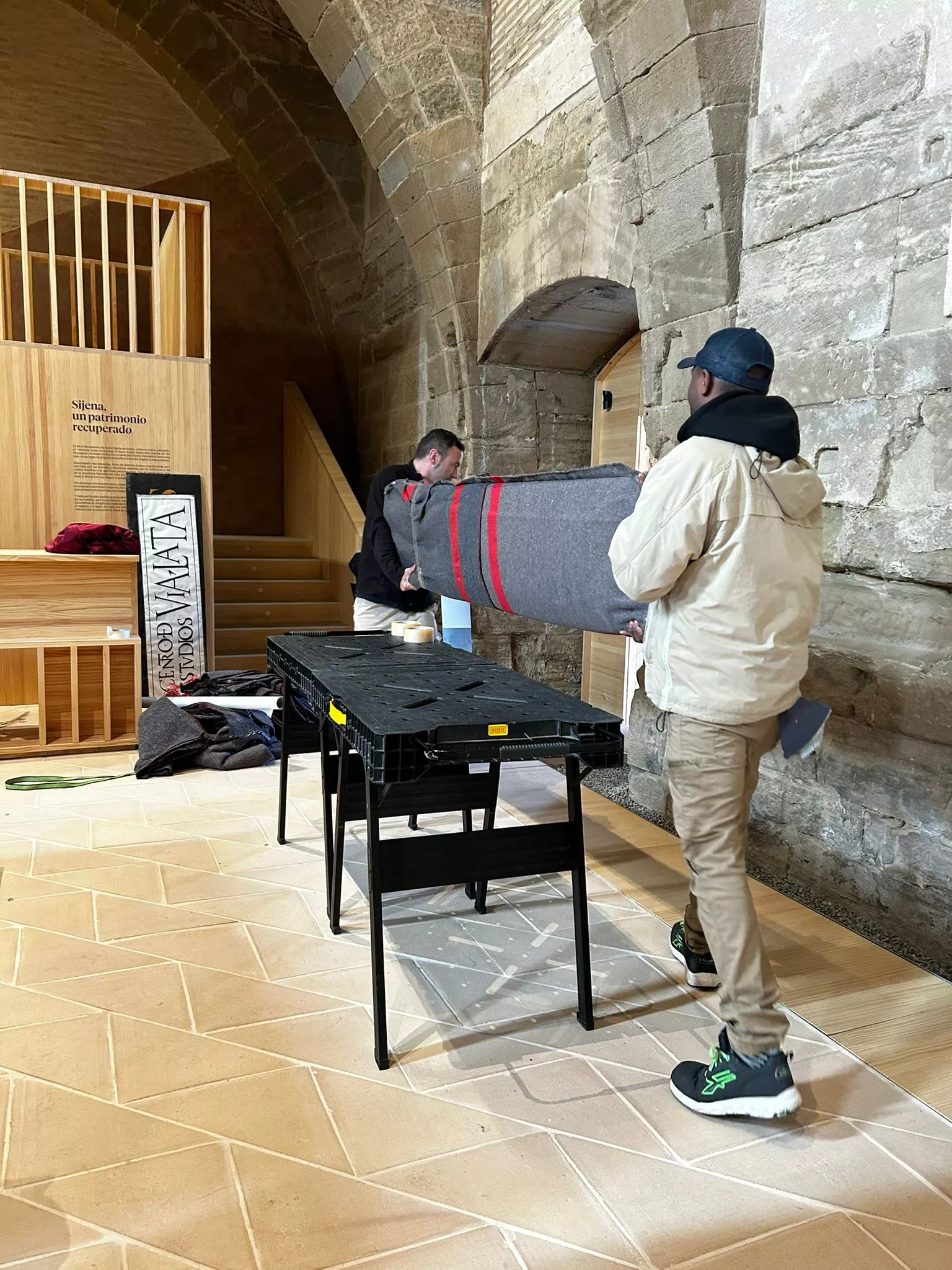 Mundanzas Garcés ha trasladado el cuarto alfarje reconstruido de Sijena a la Diputación de Huesca.