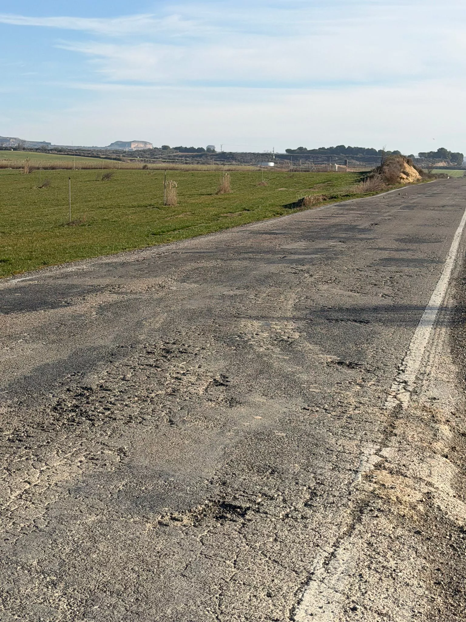 Estado de la carretera A-1223.