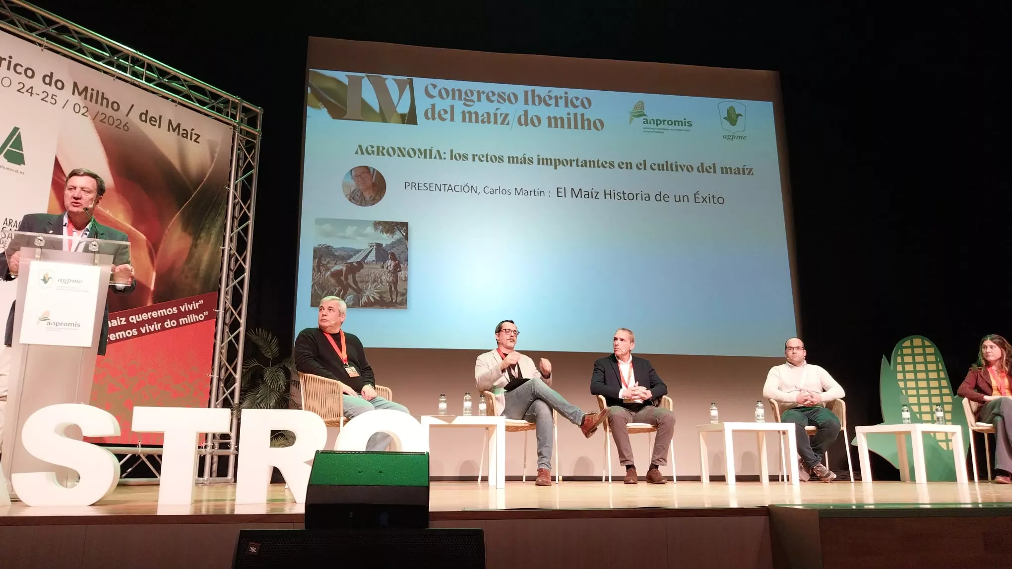 El Congreso Ibérico del Maíz congrega en Barbastro a medio millar de profesionales.