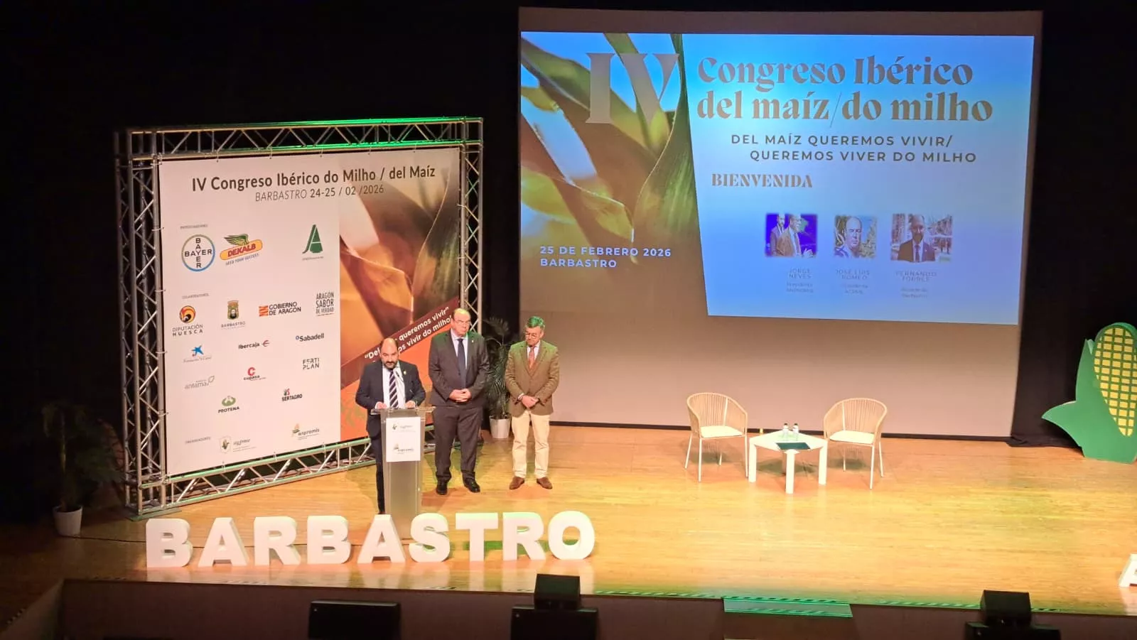 El Congreso Ibérico del Maíz congrega en Barbastro a medio millar de profesionales.