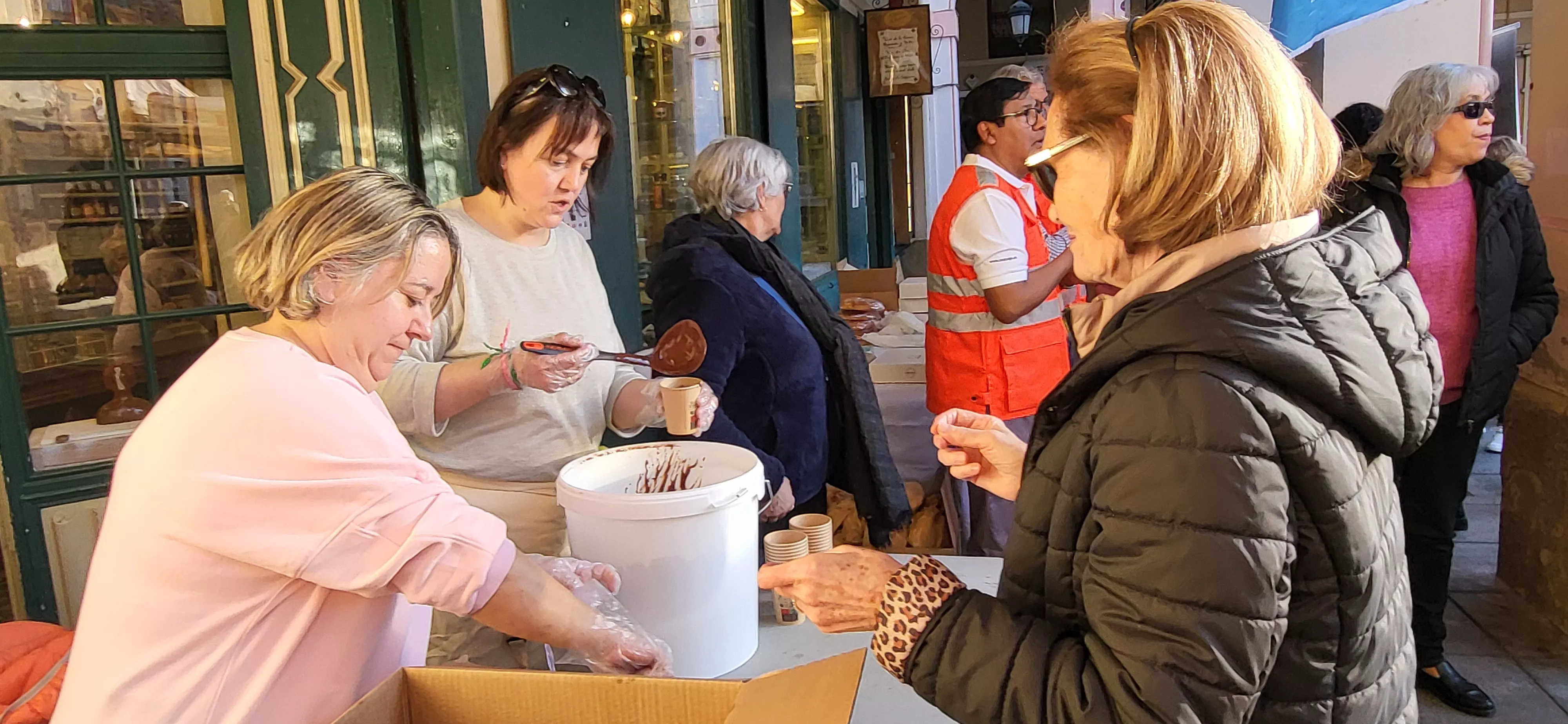 Chocolate solidario con DEBRA Piel de Mariposa. Foto Mercedes Manterola