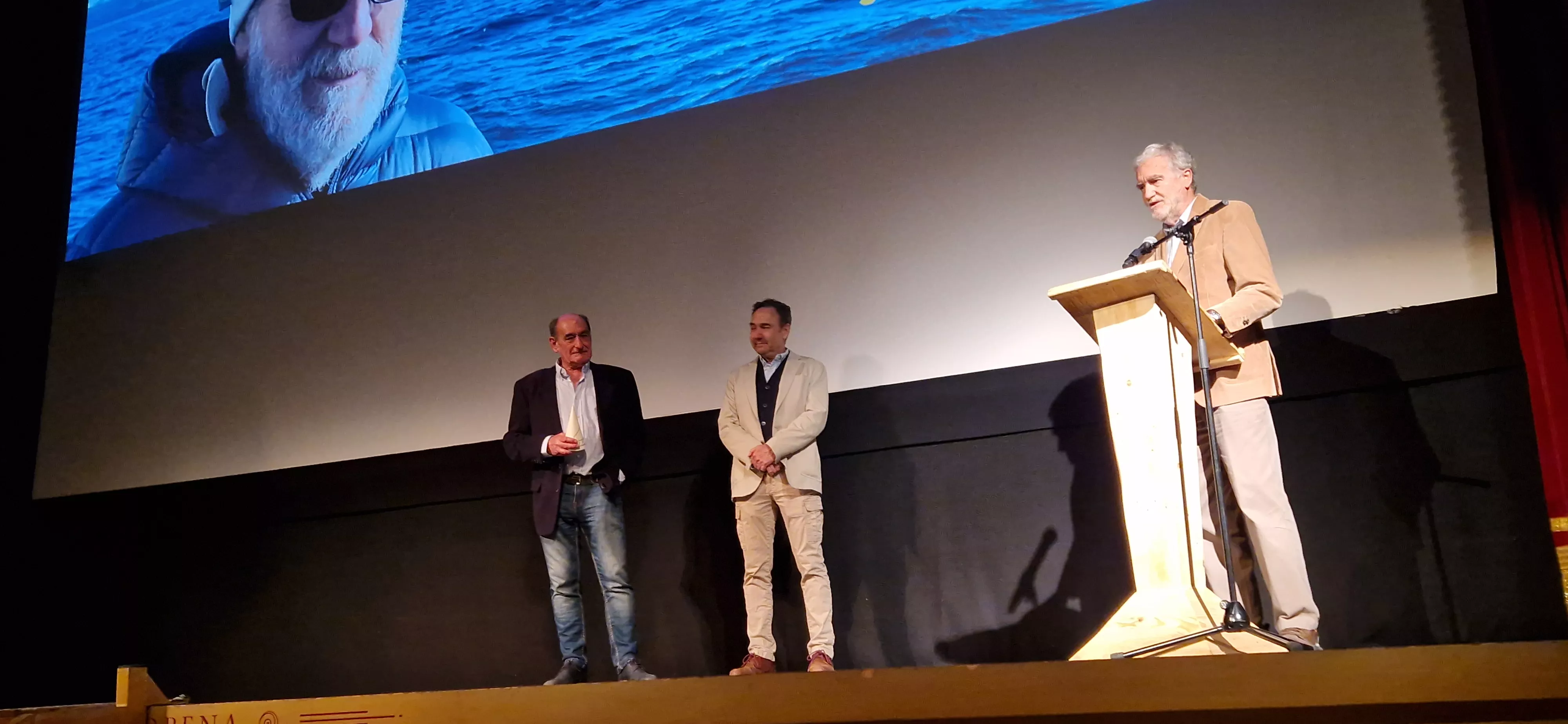 Entrega del Premio Honorífico del Pirineos MFF a Jerónimo López