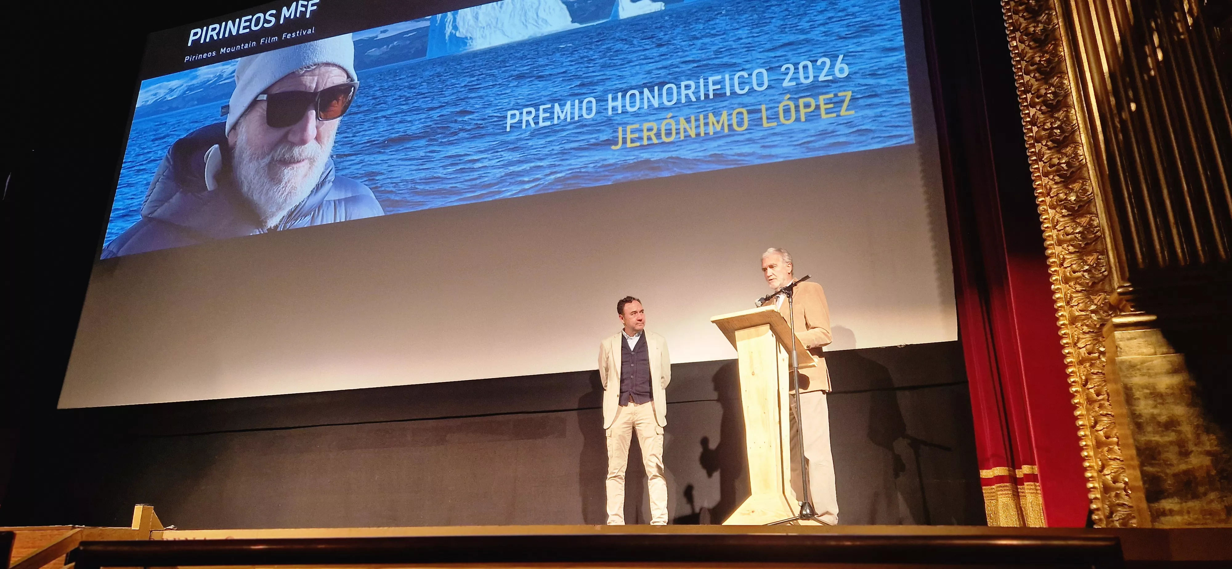 Entrega del Premio Honorífico del Pirineos MFF a Jerónimo López