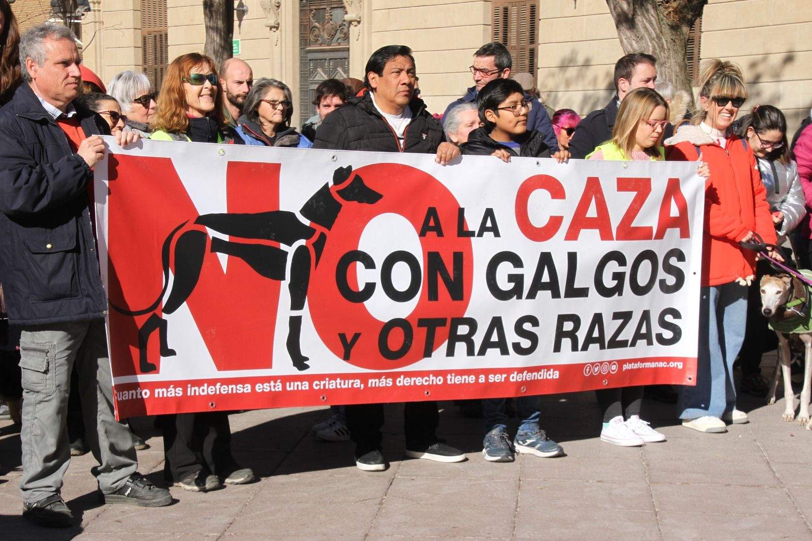 Concentración contra la caza en Huesca. Foto: Carlos Neofato