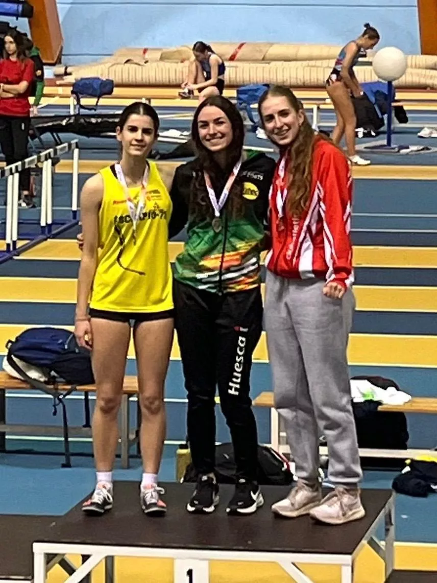 Podio altura, Vega Araguás y Senda Roca, oro y bronce