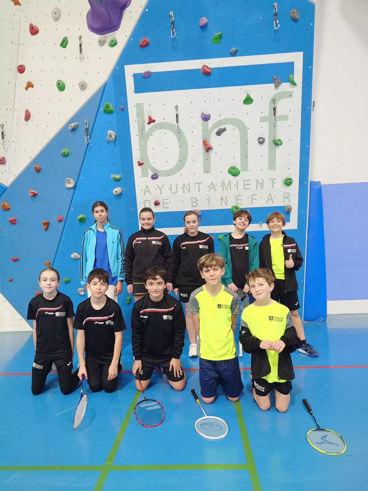 Badminton Huesca contó con la mayor representación en Binéfar.