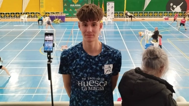 Erik Castañeda (B. Huesca) en Tordesillas. Erik Castañeda (B. Huesca) en Tordesillas.