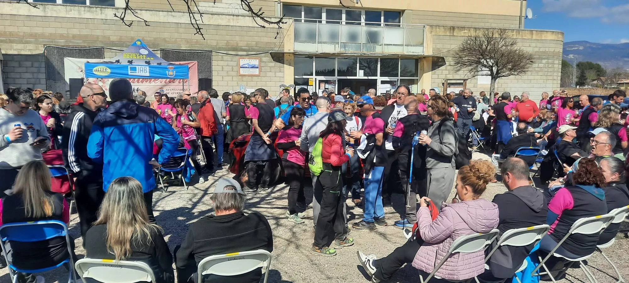 IX Caminata en la Flor del Almendro de Ayerbe