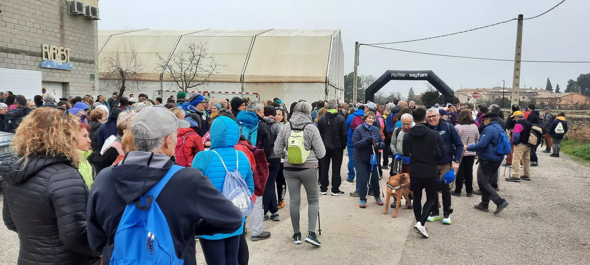 IX Caminata en la Flor del Almendro de Ayerbe