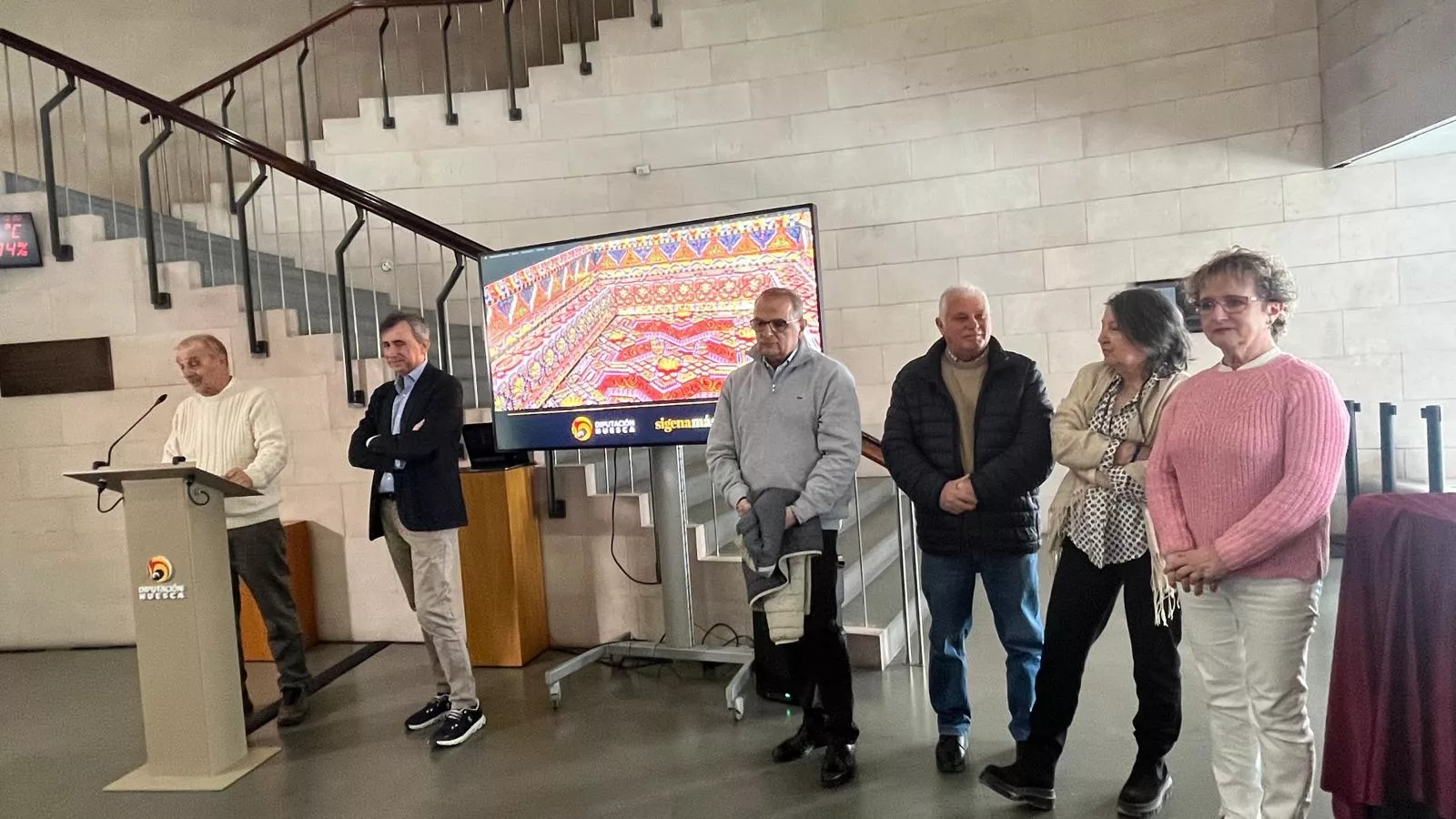 Exposición en la DPH del cuarto alfarje de la Sala Capitular del Monasterio de Sijena. Forto Mercedes Manterola