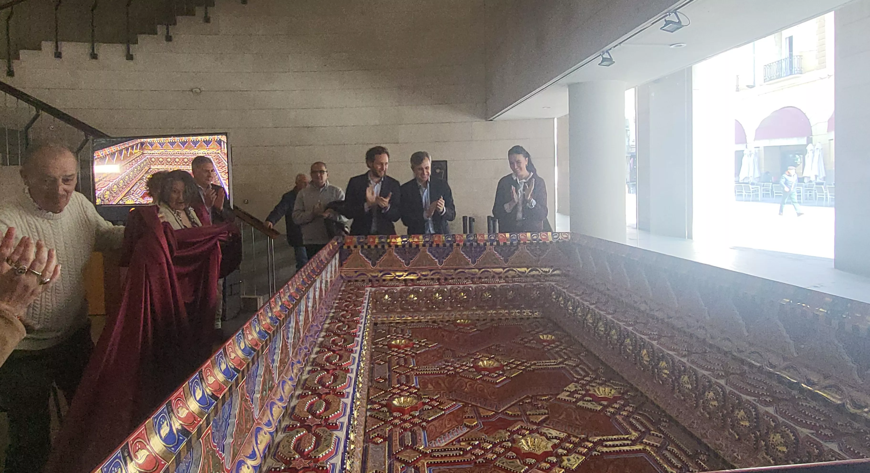 Exposición en la DPH del cuarto alfarje de la Sala Capitular del Monasterio de Sijena. Forto Mercedes Manterola