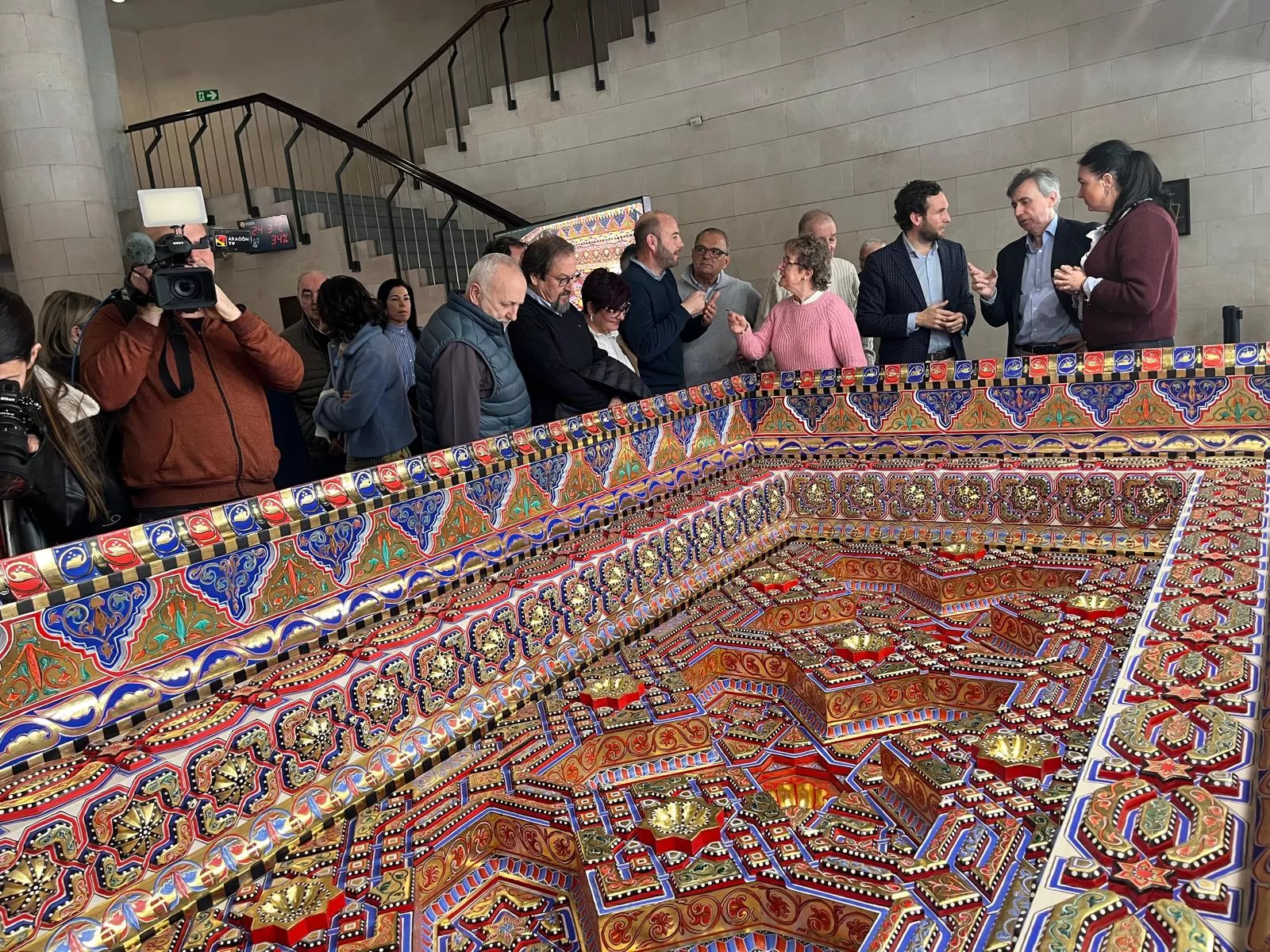 Exposición en la DPH del cuarto alfarje de la Sala Capitular del Monasterio de Sijena. Forto Mercedes Manterola