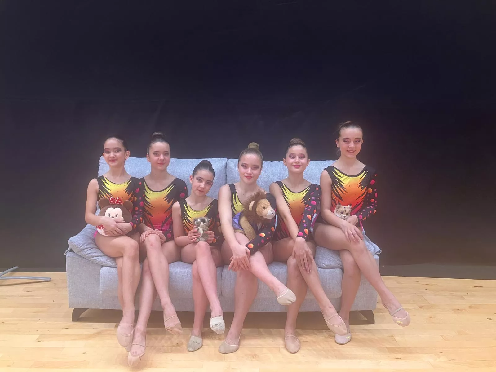 Conjunto infantil del club Pyrennes