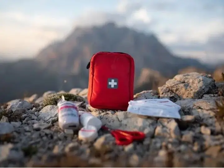 Primeros auxilios en la montaña.