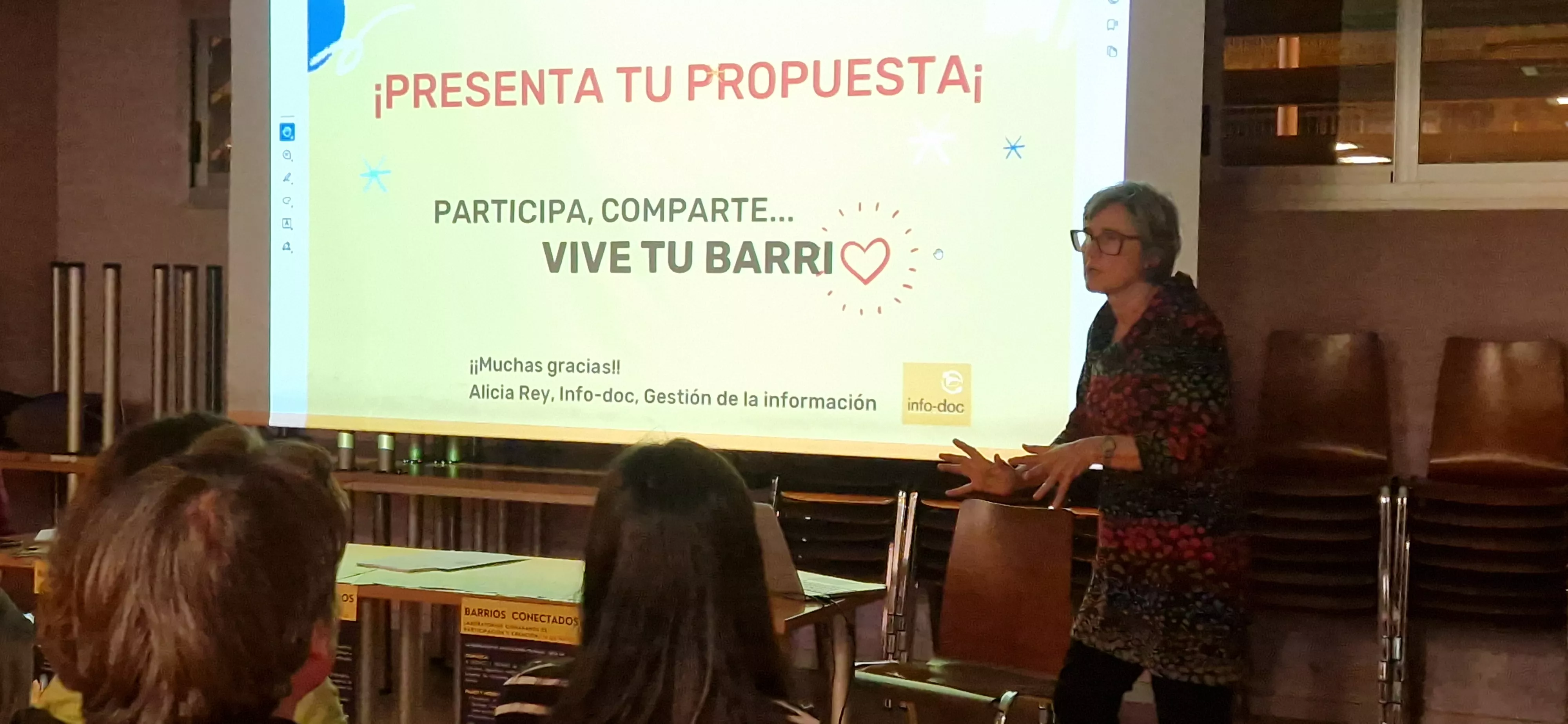 Sesión informativa sobre Conecta Barrios. Foto Myriam Martínez