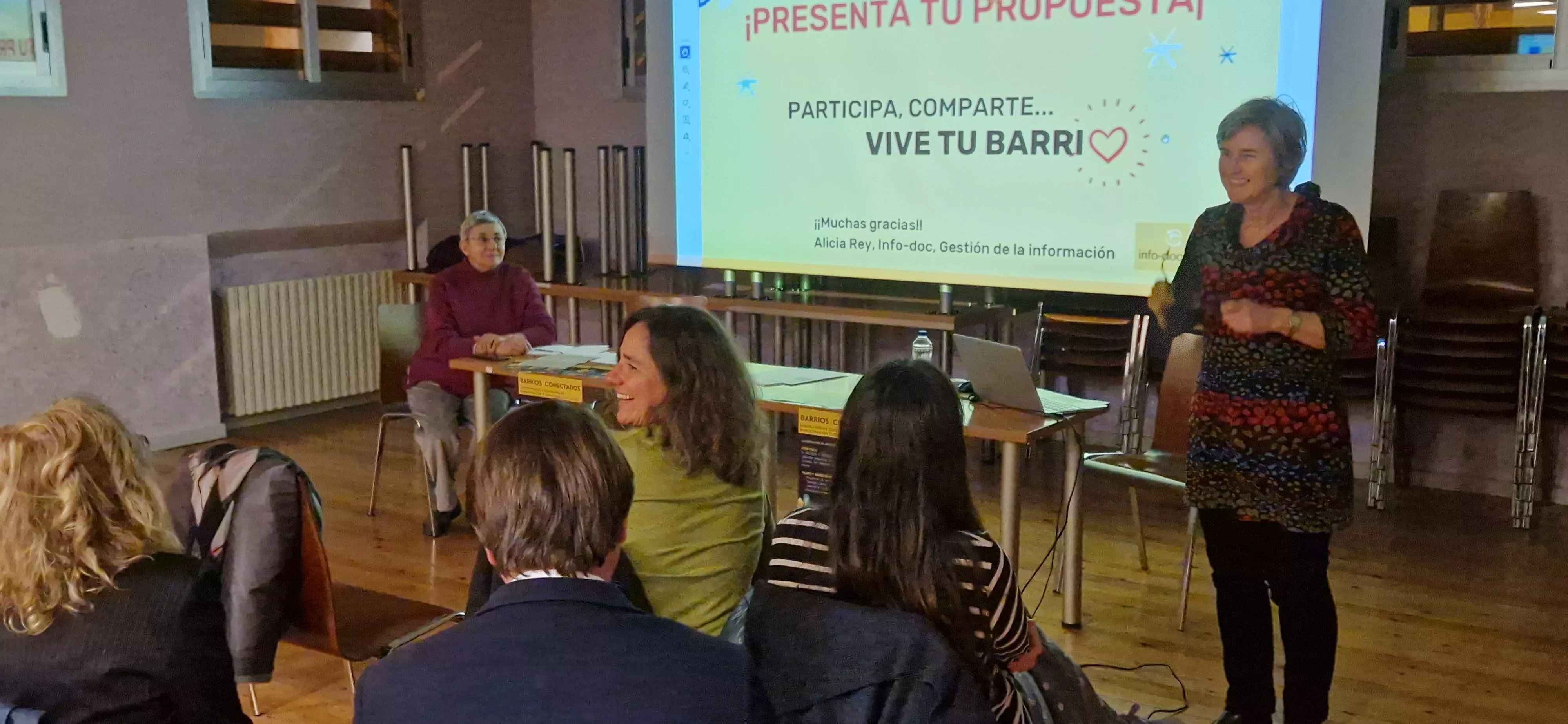 Sesión informativa sobre Conecta Barrios. Foto Myriam Martínez