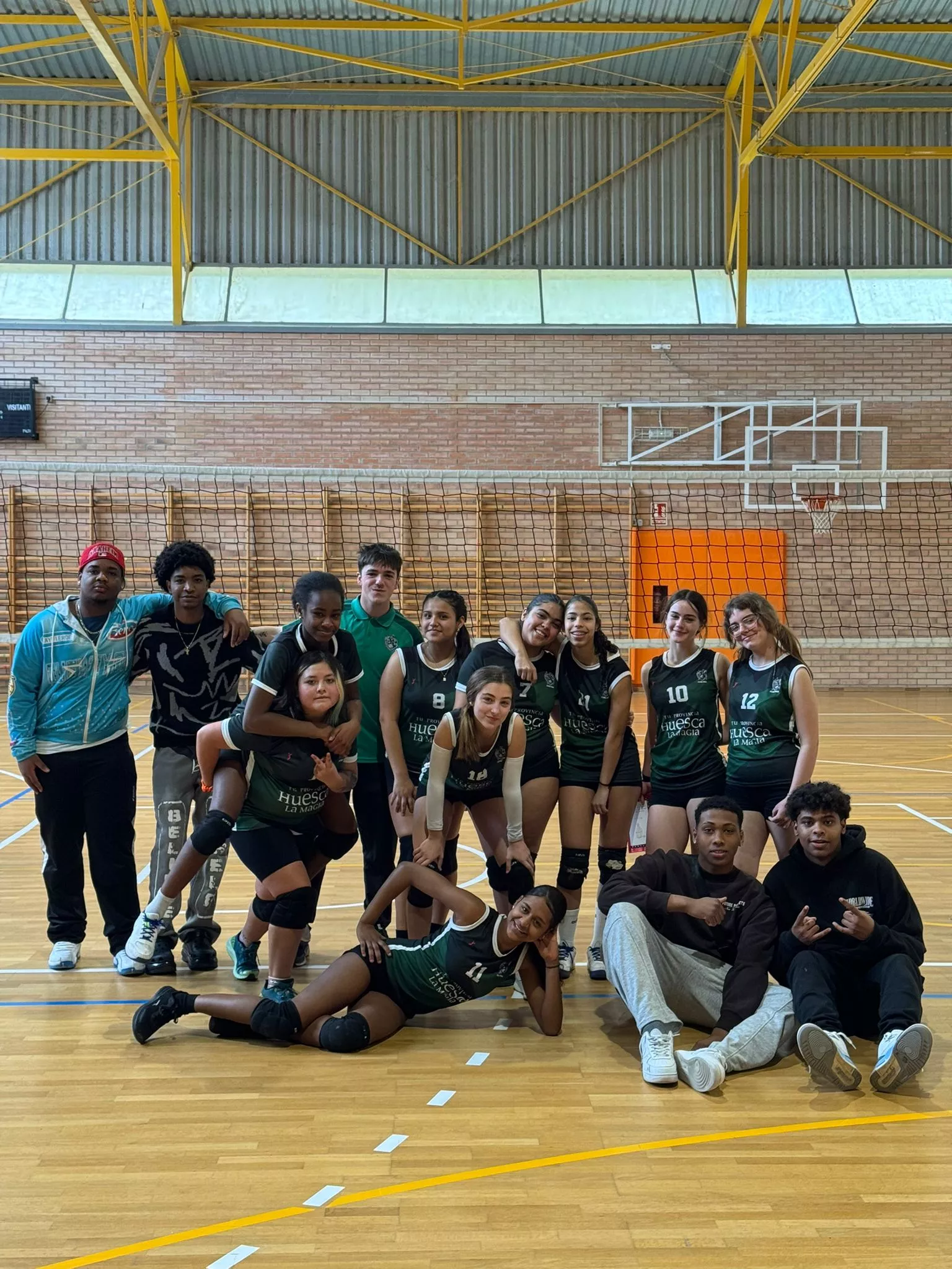 ESCUELA MUNICIPAL CV HUESCA CADETE NEGRO