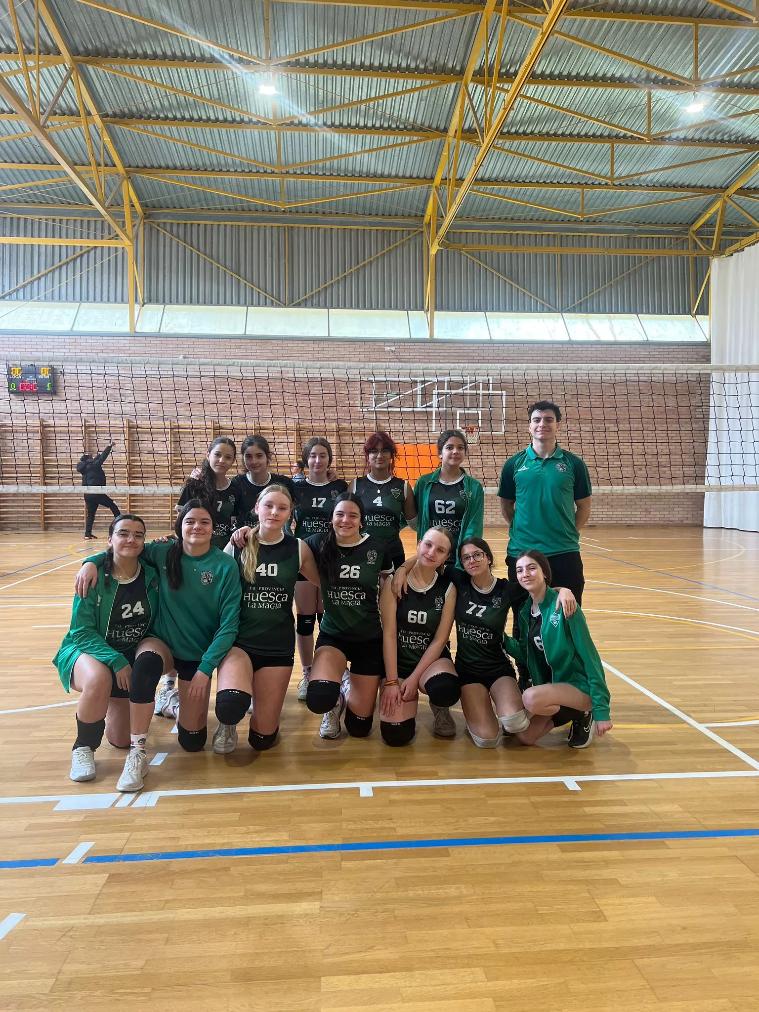 ESCUELA MUNICIPAL CV HUESCA CADETE VERDE