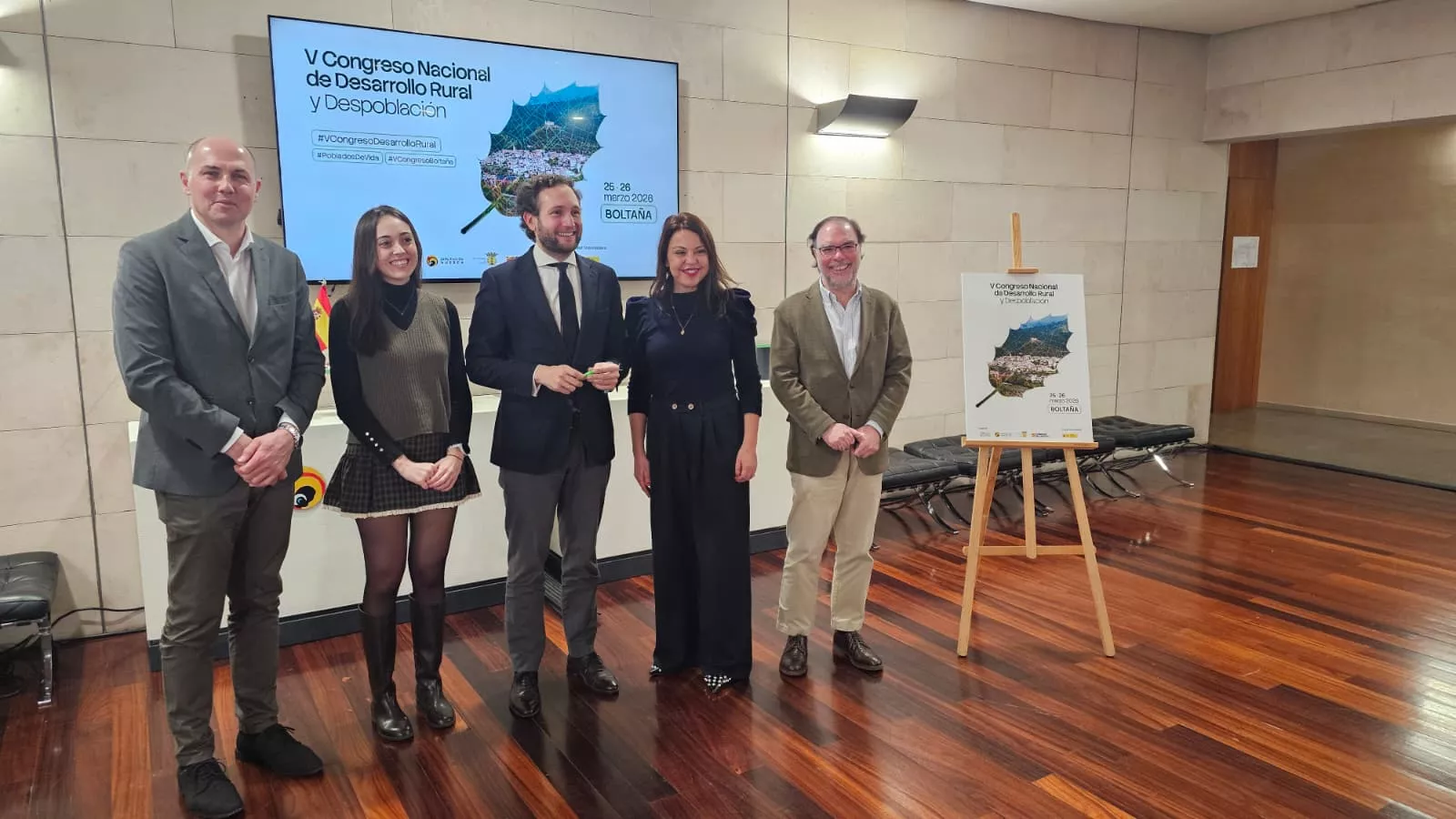 José María Giménez, Carla Rivas, Isaac Claver, Marina Sevilla y Francisco Díaz Latorre en la presentación del Congreso de Despoblación
