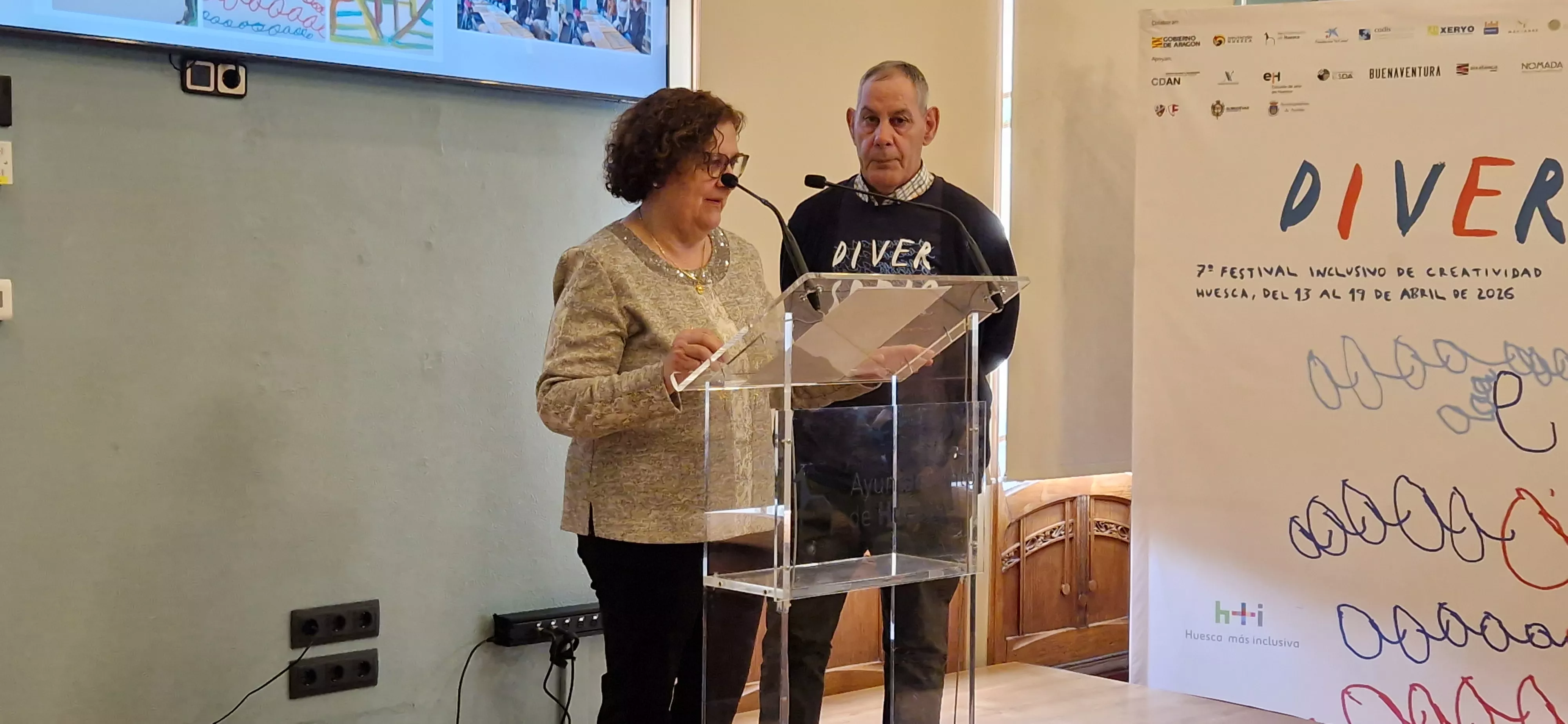 Julia y Antonio Viñualez. Presentación de Diversario 2026. Foto Myriam Martínez