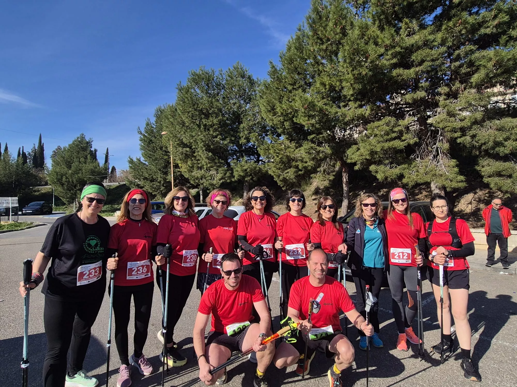 Participantes del Club de Montaña Javieres en el Campeonato de Aragón y Copa de España de Marcha Nórdica en Utebo