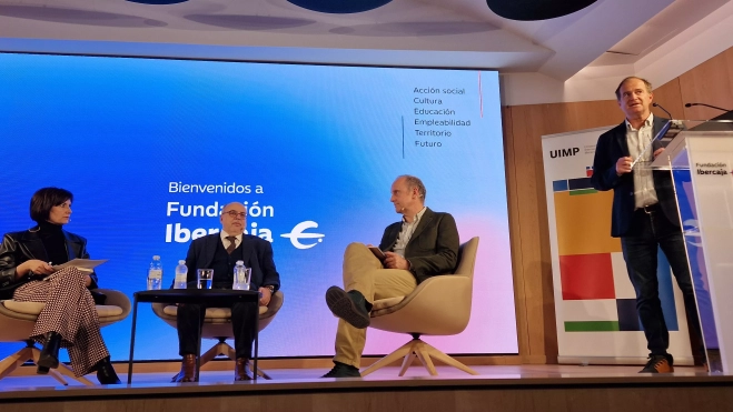 Carmen Lumbierres, Enric Juliana y Santiago Fernández. Foto Myriam Martínez