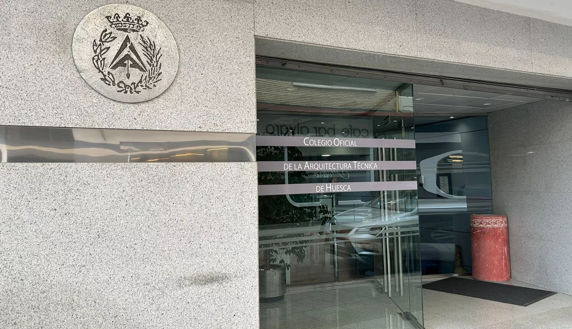 Colegio Oficial de la Arquitectura Técnica de Huesca.